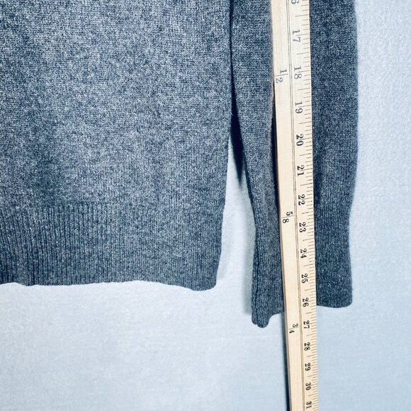 Halogen Cashmere Sweater Womens XL Gray Pullover Career Minimalist - Picture 10 of 11